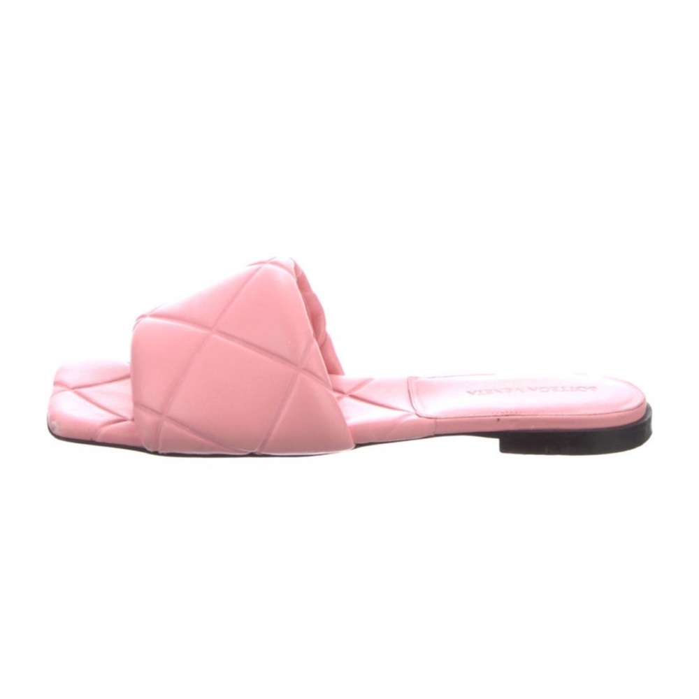 Authentic Bottega Veneta Lido Sandals in Blossom 🌸